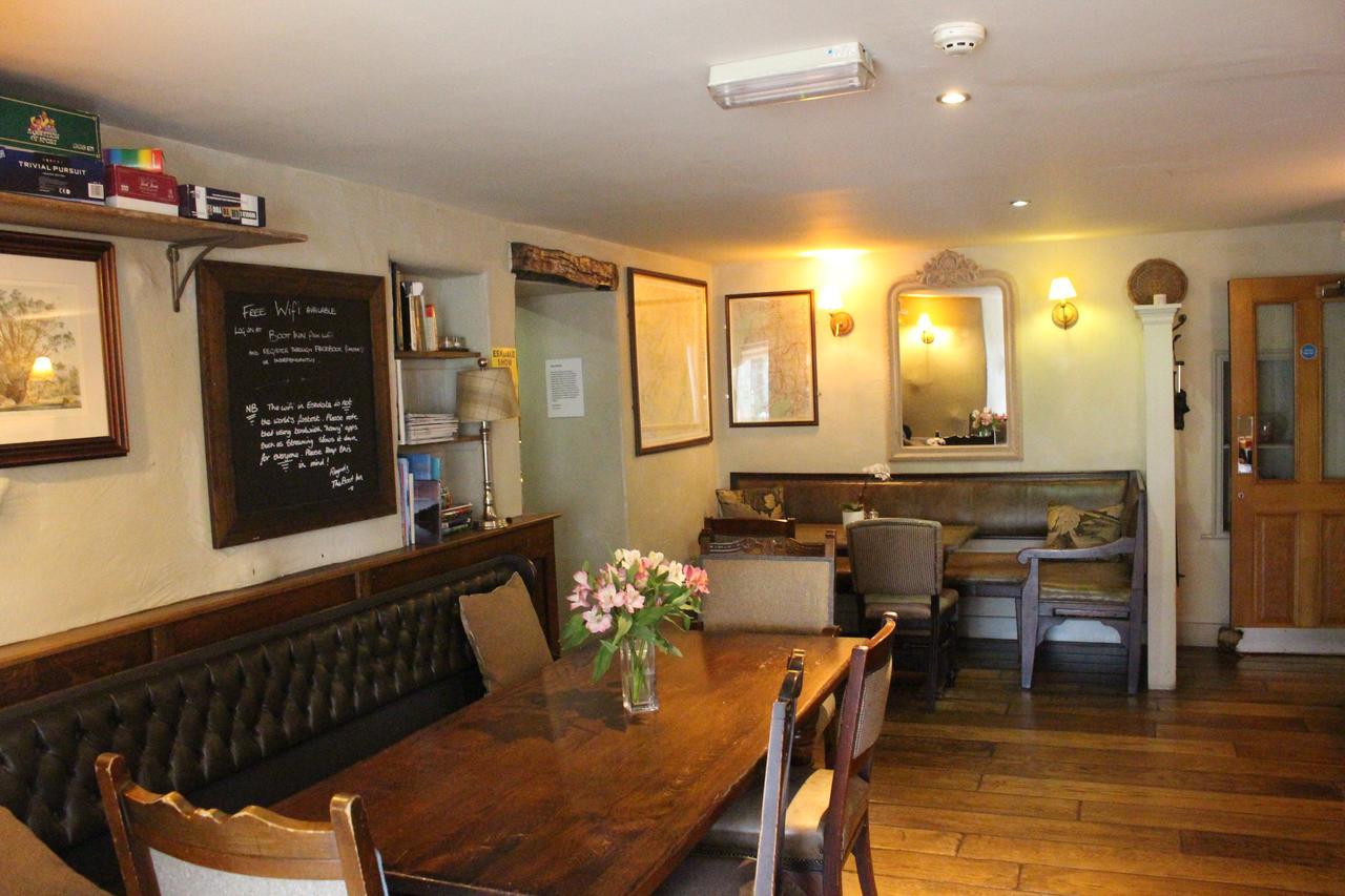 The Boot Inn Bagian luar foto